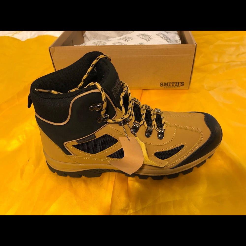 Men’s new smith 6 inch shock absorbing trek boot size 12